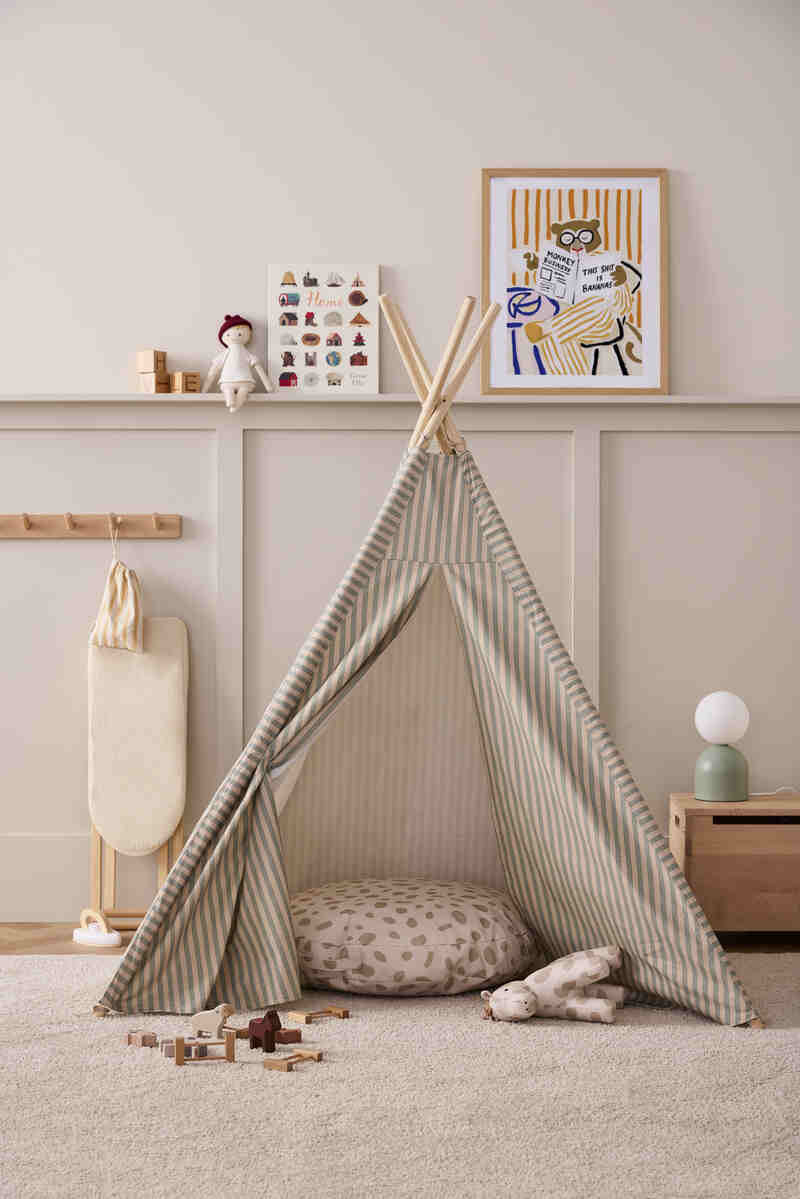 Tente tipi rayée